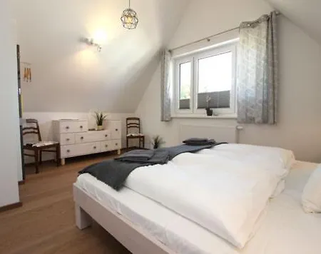 Semesterbostad Ferienhaeuser Ferienhaus, Uns Boddenhuesing